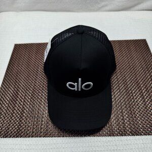 🔥NWT🔥ALO Yoga Lightweight Baseball Cap | Moisture-Wicking & Adjustable Fit